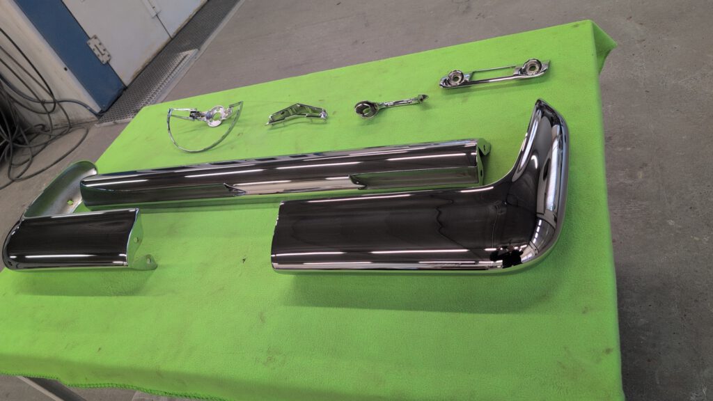 Chrom Renovierung Autoteile